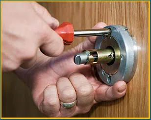 Dyer Locksmith Store Dyer, IN 219-728-5148 - 8-new-lock-install